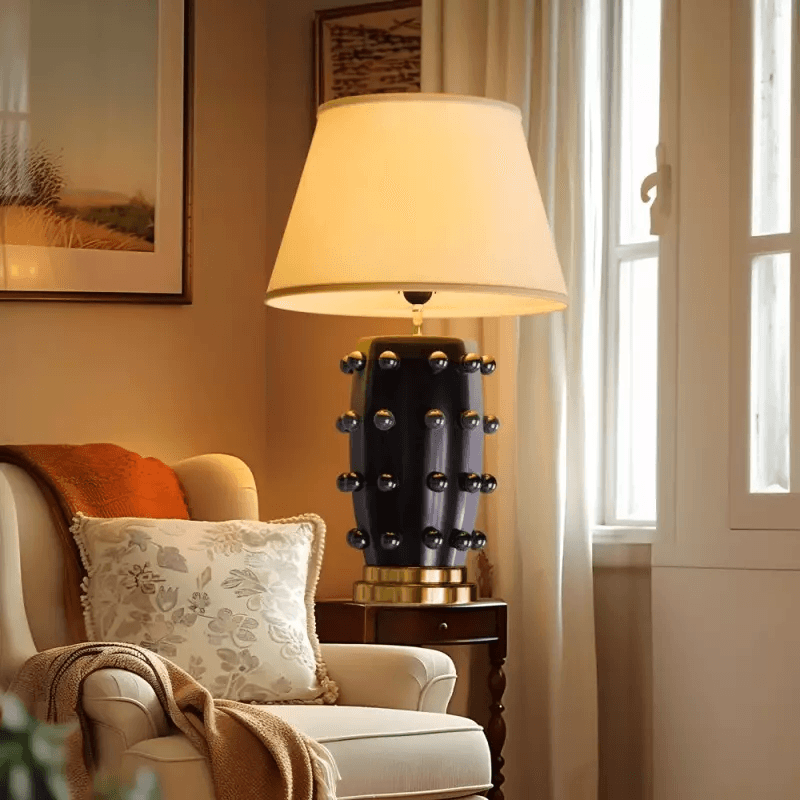 Nowoczesna lampa stołowa Ramon z ceramiczną podstawą i kloszem Linden 2