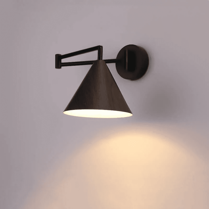 Minimalistyczna kinkietowa lampa ścienna z stożkowym kloszem i obrotowym ramieniem 3