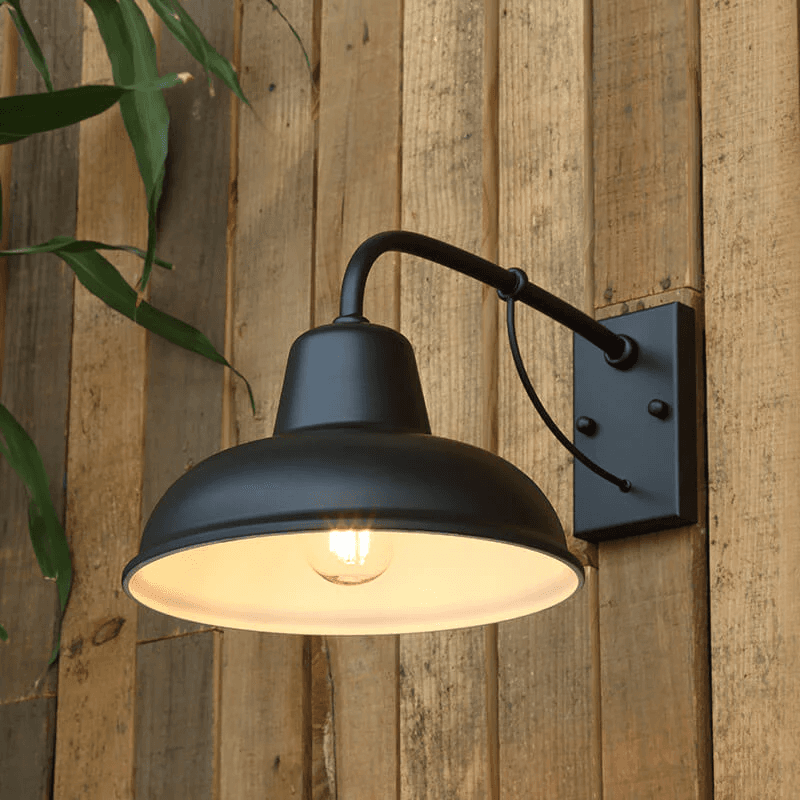 Vintage żelazna wodoodporna kinkietowa lampa ścienna na zewnątrz